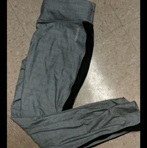 High-waisted workout leggings